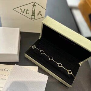 Van cleef & Arpels black bracelet